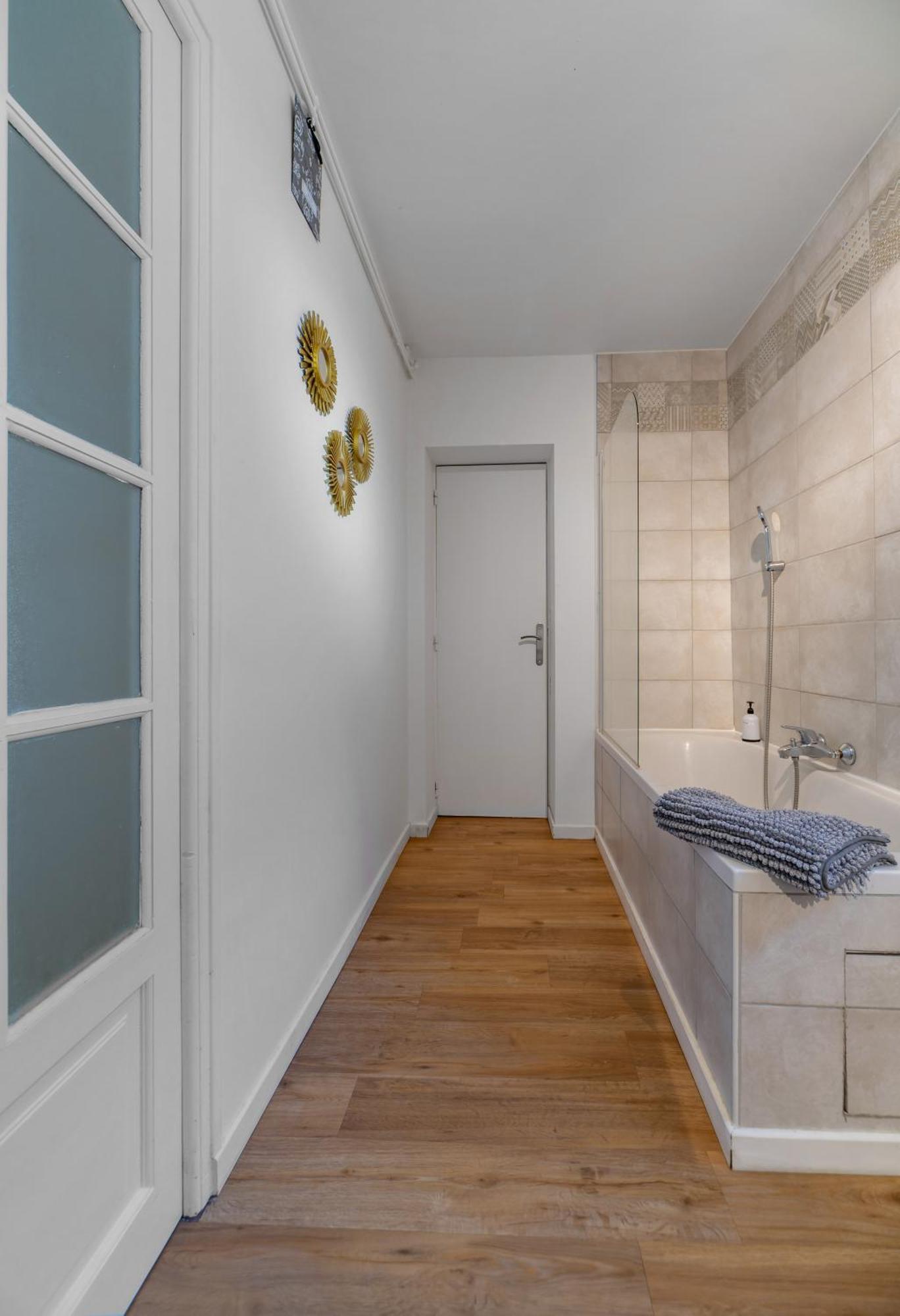 Le Celestin - Appartement 2 Chambres Avec Jardin En Centre Ville فيشي المظهر الخارجي الصورة